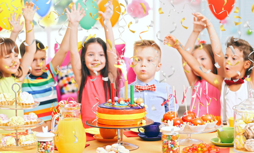 kids celebrating a birthday